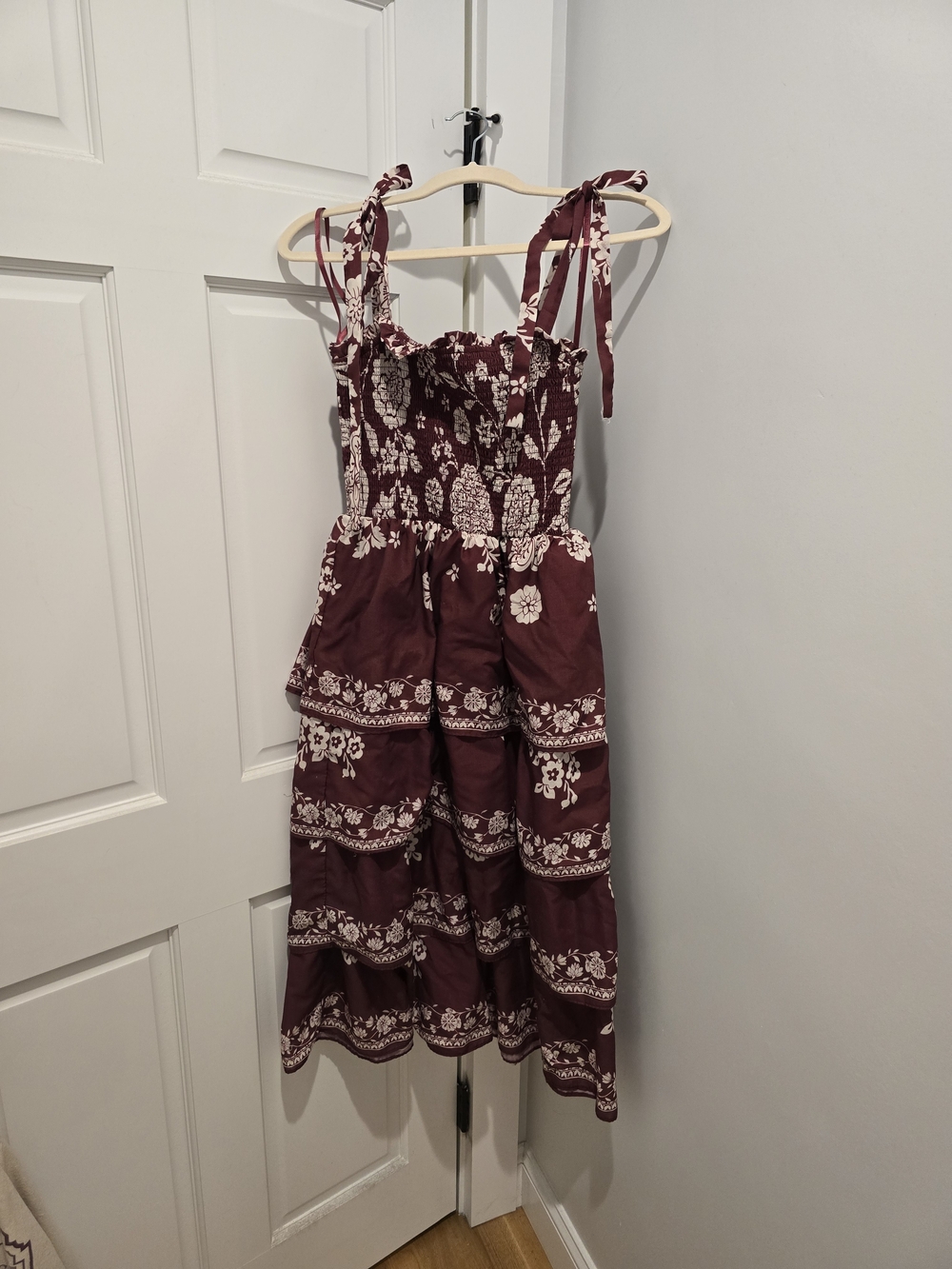 Francesca's Collections Burgundy and White Floral Tie-Shoulder Midi Dress